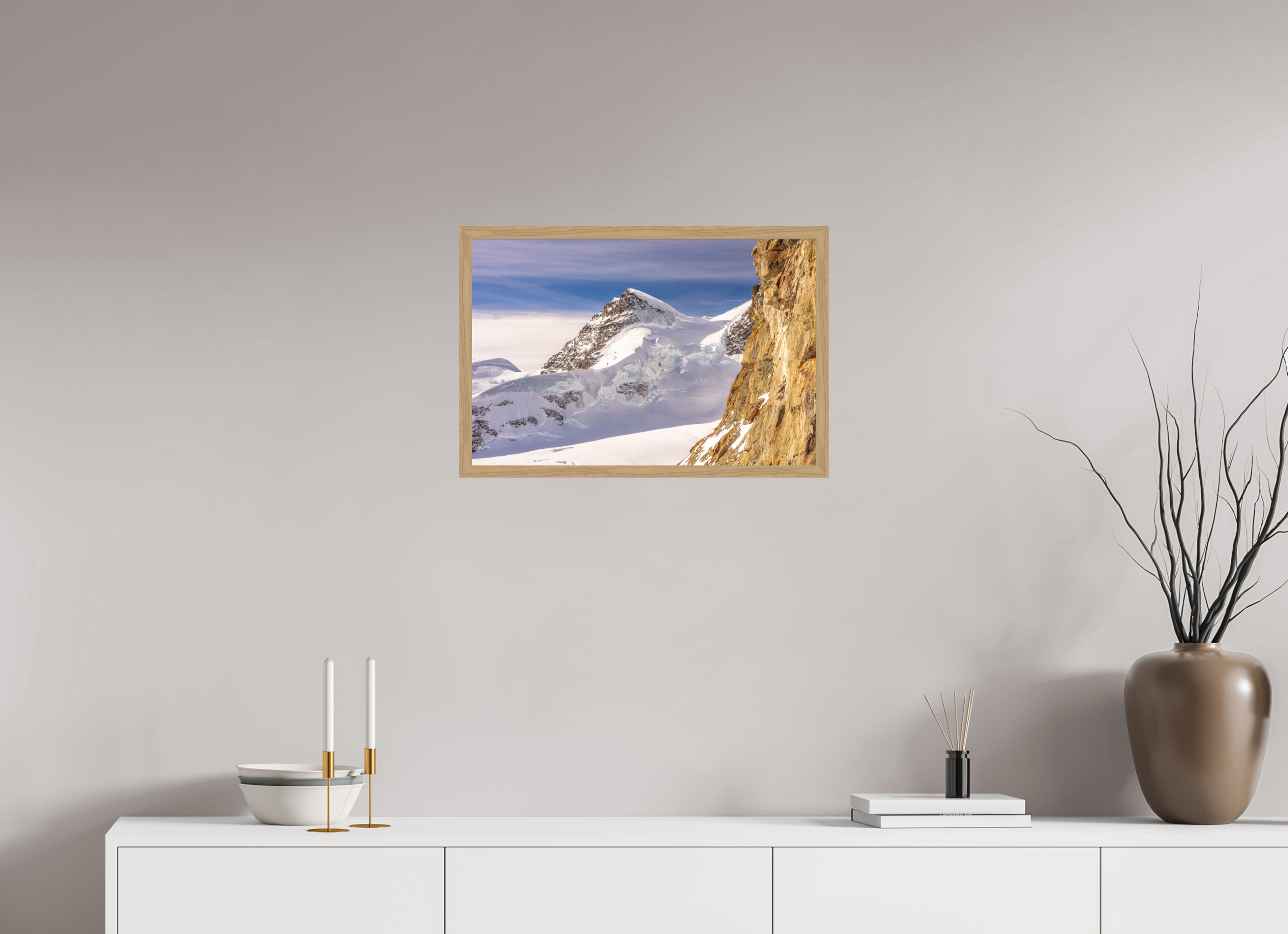 60 x 40 cm, Impression Fine Art encadrée en chêne naturel - mat La Jungfrau