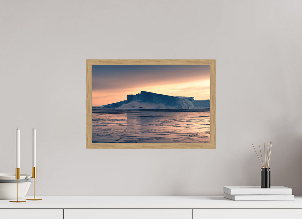 45 x 30 cm, Impression Fine Art encadrée en chêne naturel - mat L'impermanente majestuosité