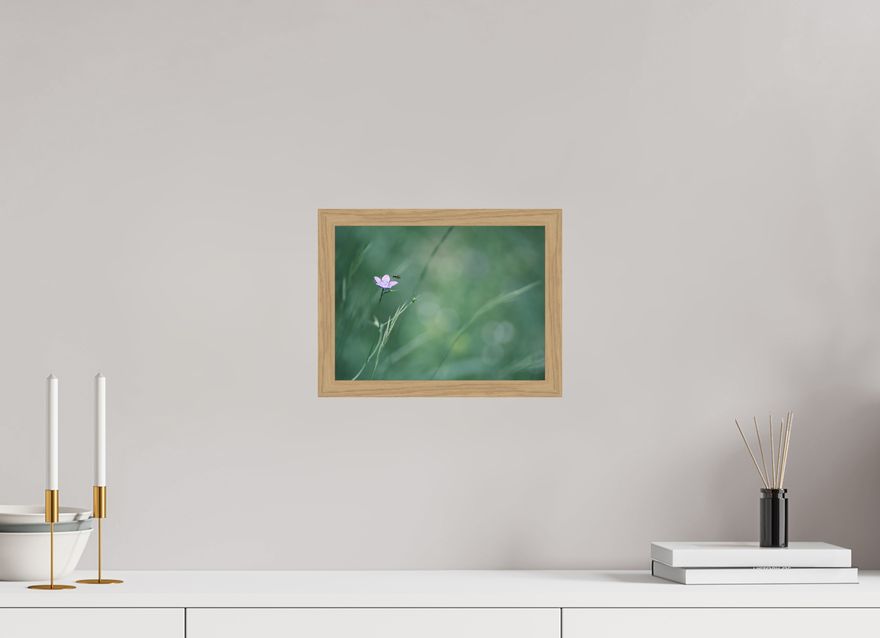 28 x 21 cm, Impression Fine Art encadrée en chêne naturel - mat Petite fleur des champs