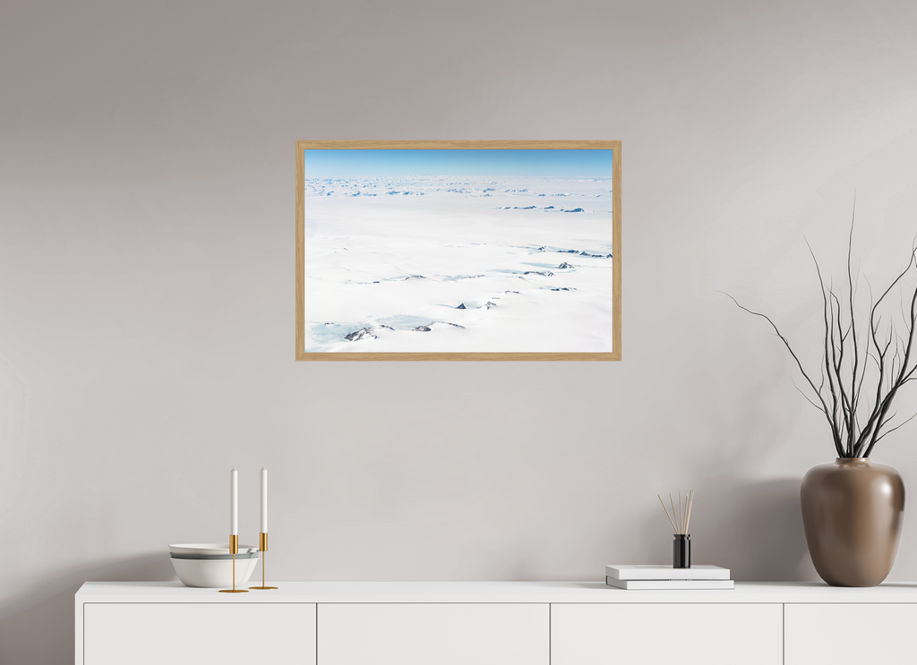 75 x 50 cm, Impression Fine Art encadrée en chêne naturel - mat Le Continent Glacé