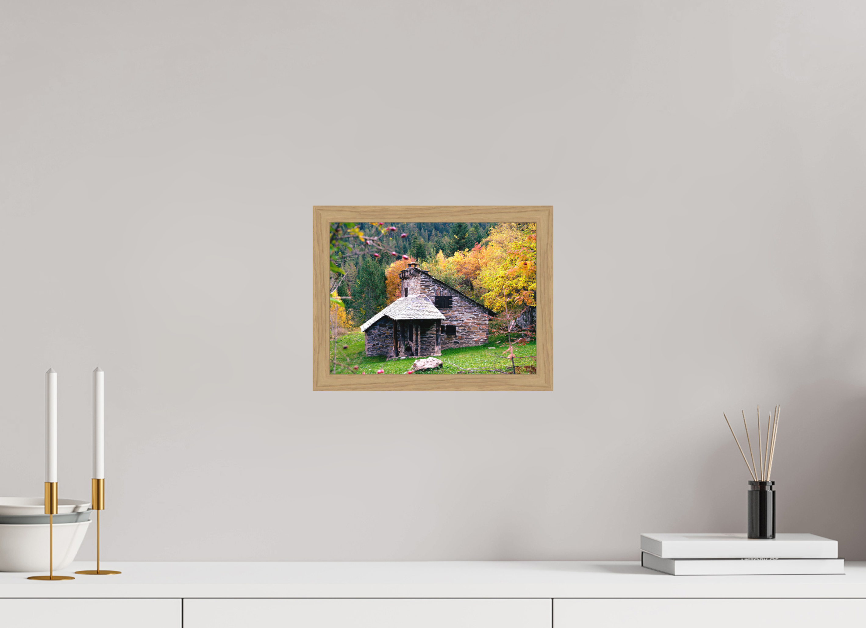 28 x 21 cm, Impression Fine Art encadrée en chêne naturel - mat Une petite maison dans la prairie