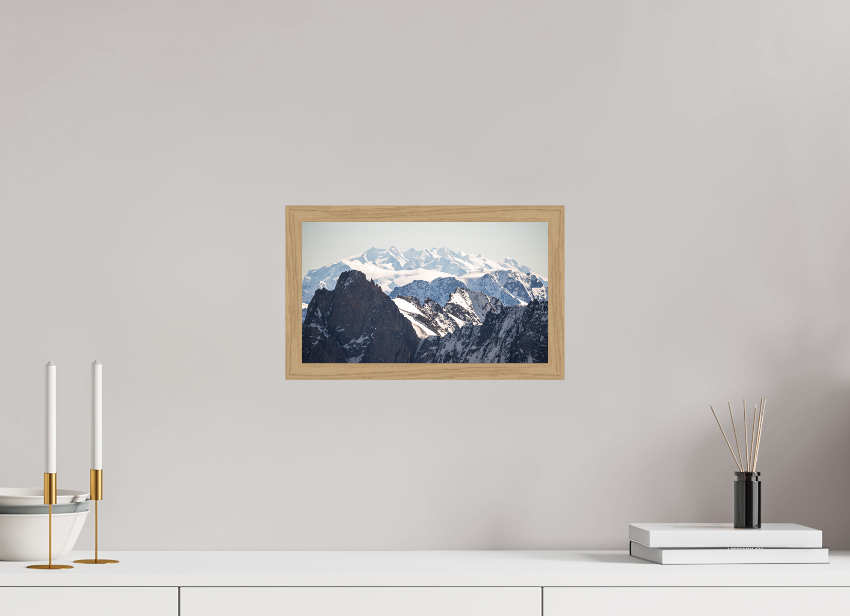 33,6 x 20 cm, Impression Fine Art encadrée en chêne naturel - mat Le massif du Mont Rose