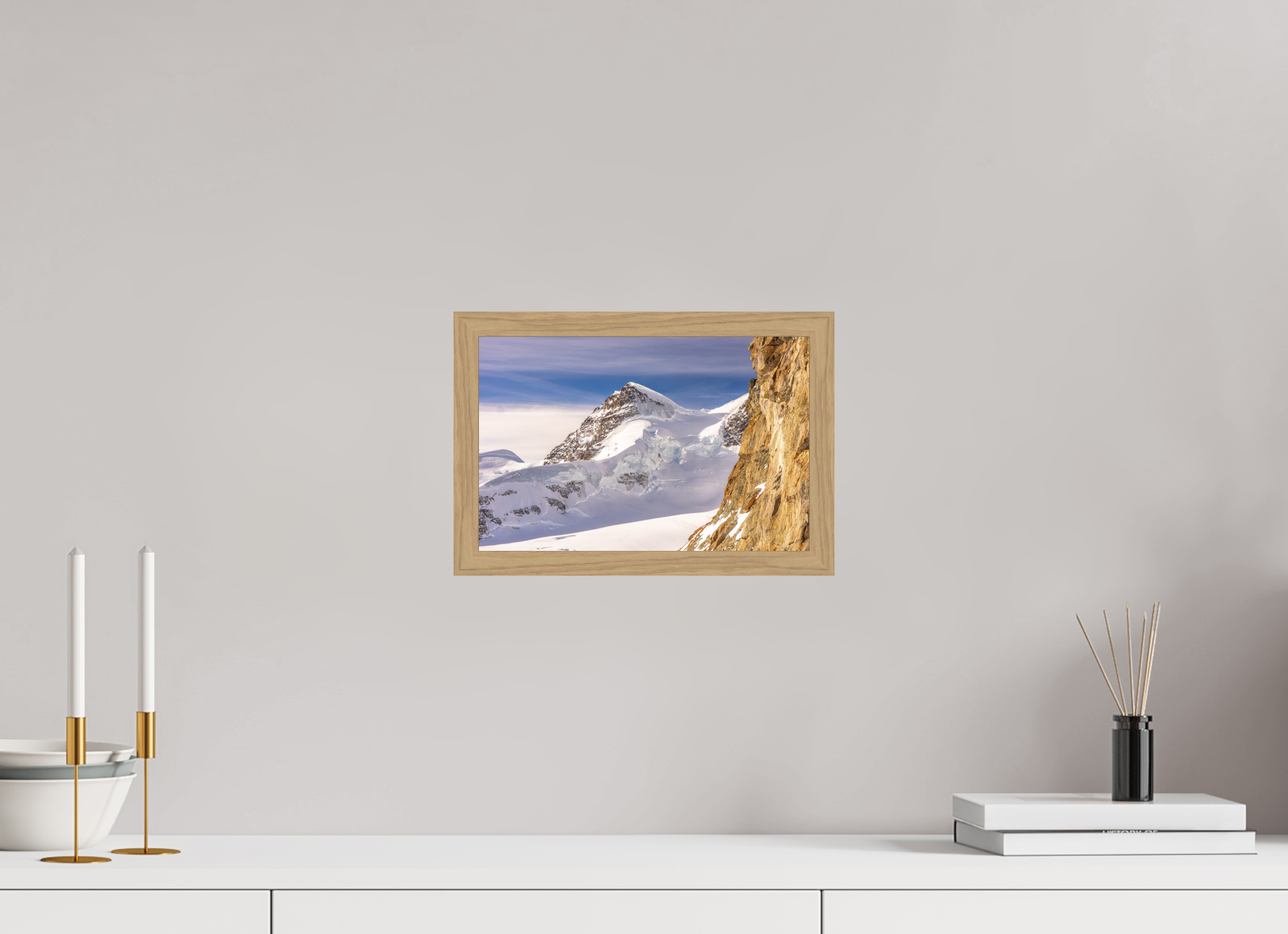 30 x 20 cm, Impression Fine Art encadrée en chêne naturel - mat La Jungfrau