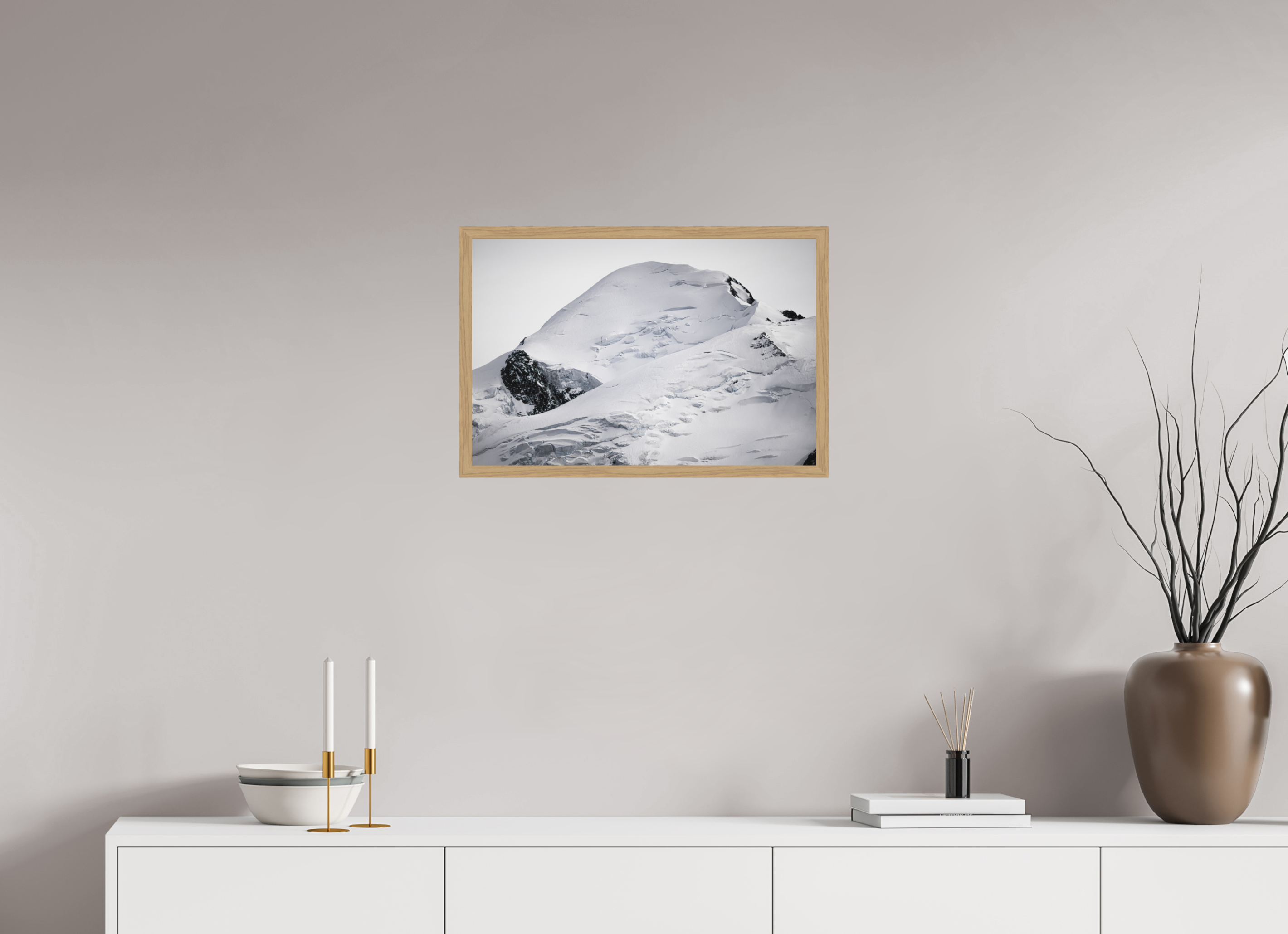 60 x 40 cm, Impression Fine Art encadrée en chêne naturel - mat Le Mont Blanc