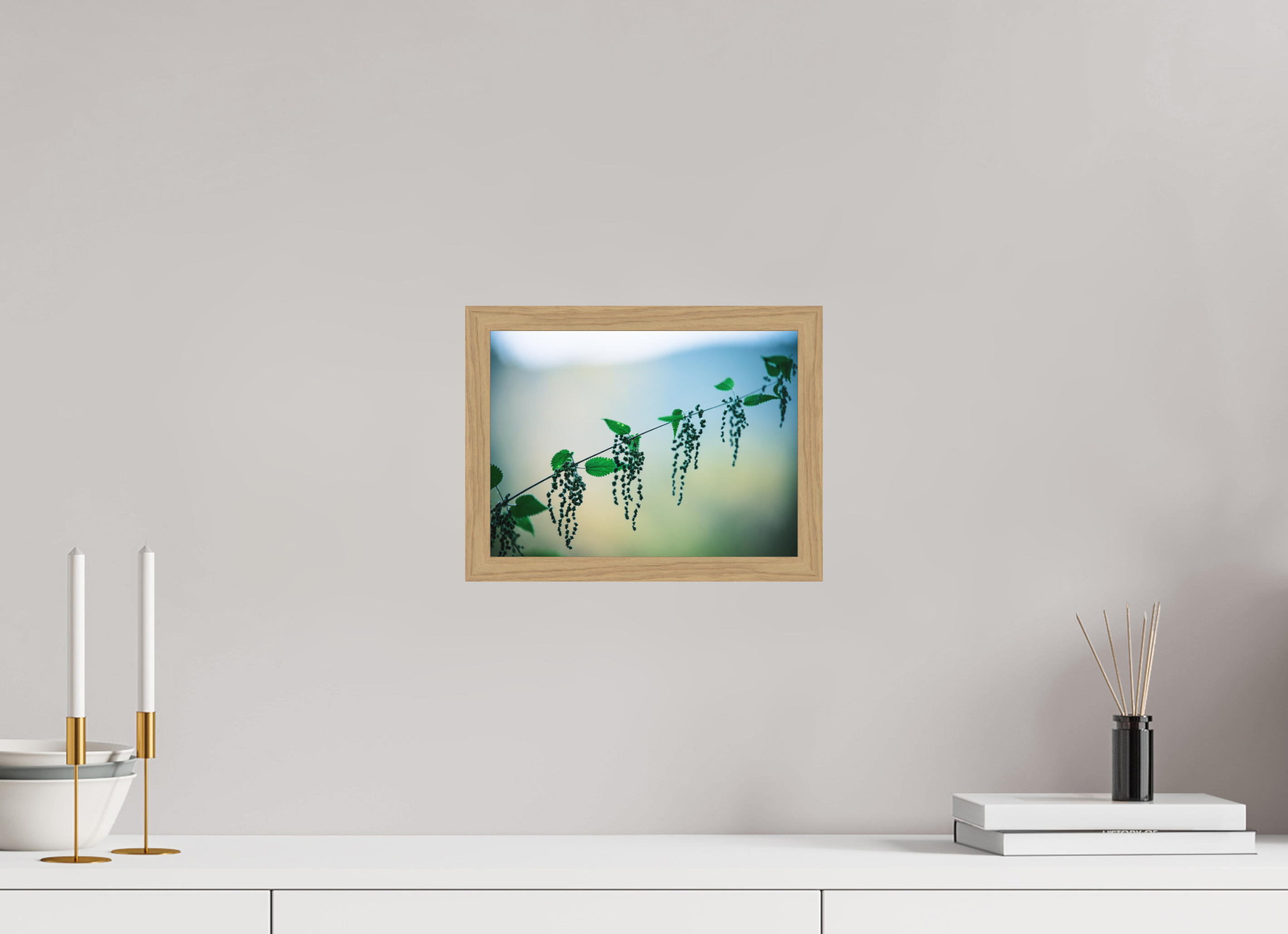 28 x 21 cm, Impression Fine Art encadrée en chêne naturel - mat Ortie