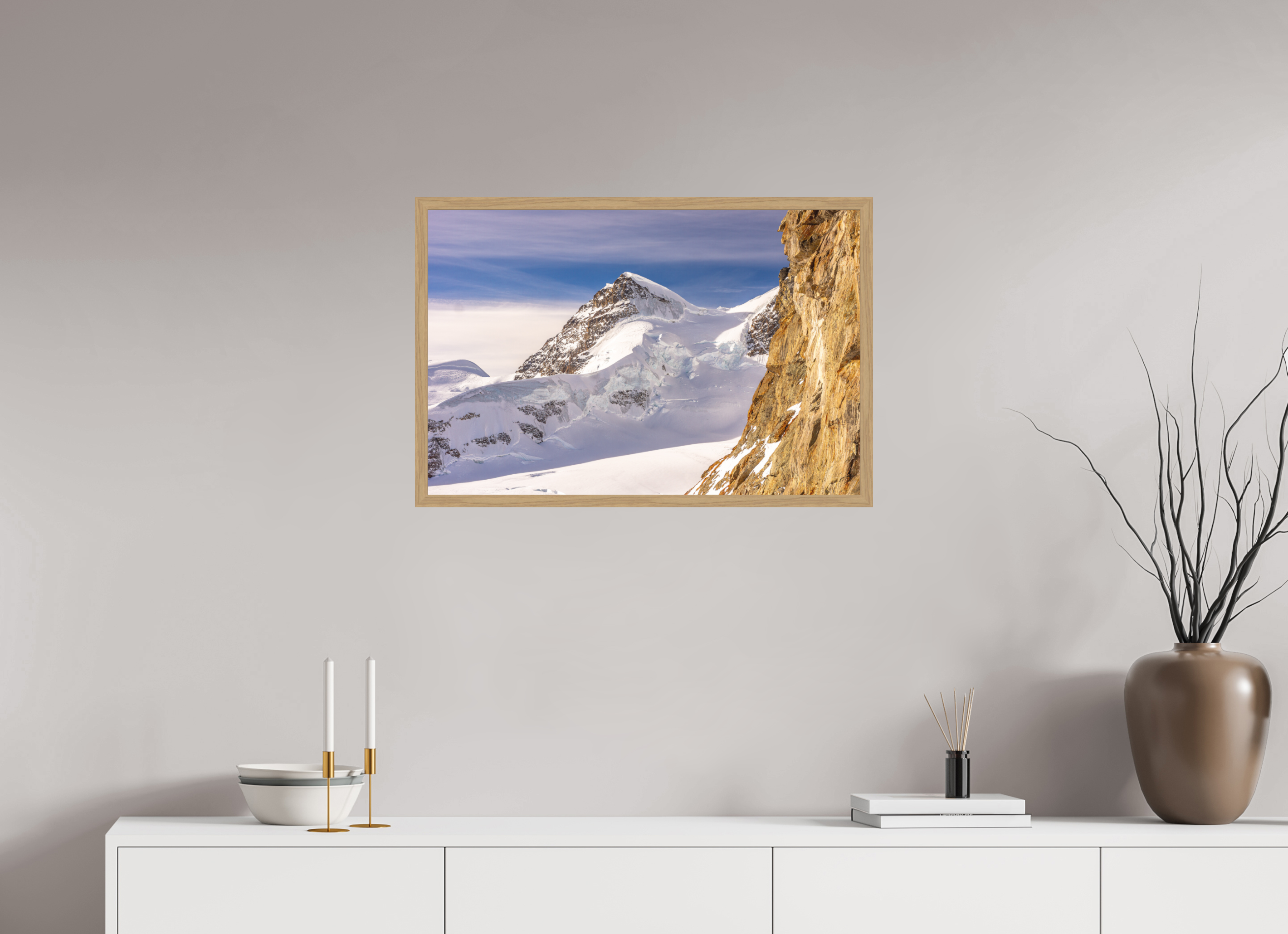 75 x 50 cm, Impression Fine Art encadrée en chêne naturel - mat La Jungfrau
