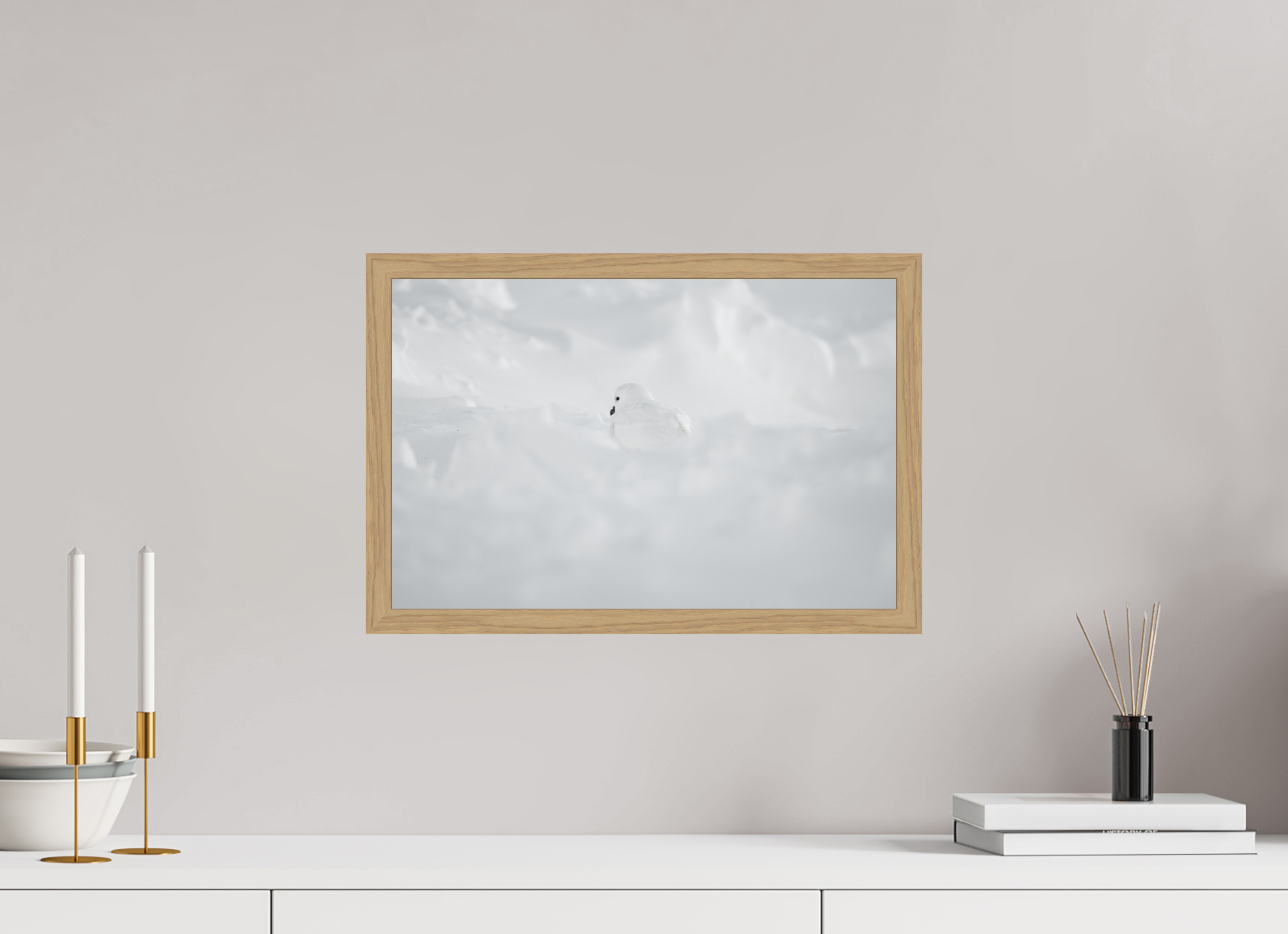 45 x 30 cm, Impression Fine Art encadrée en chêne naturel - mat Le Pétrel des Neiges