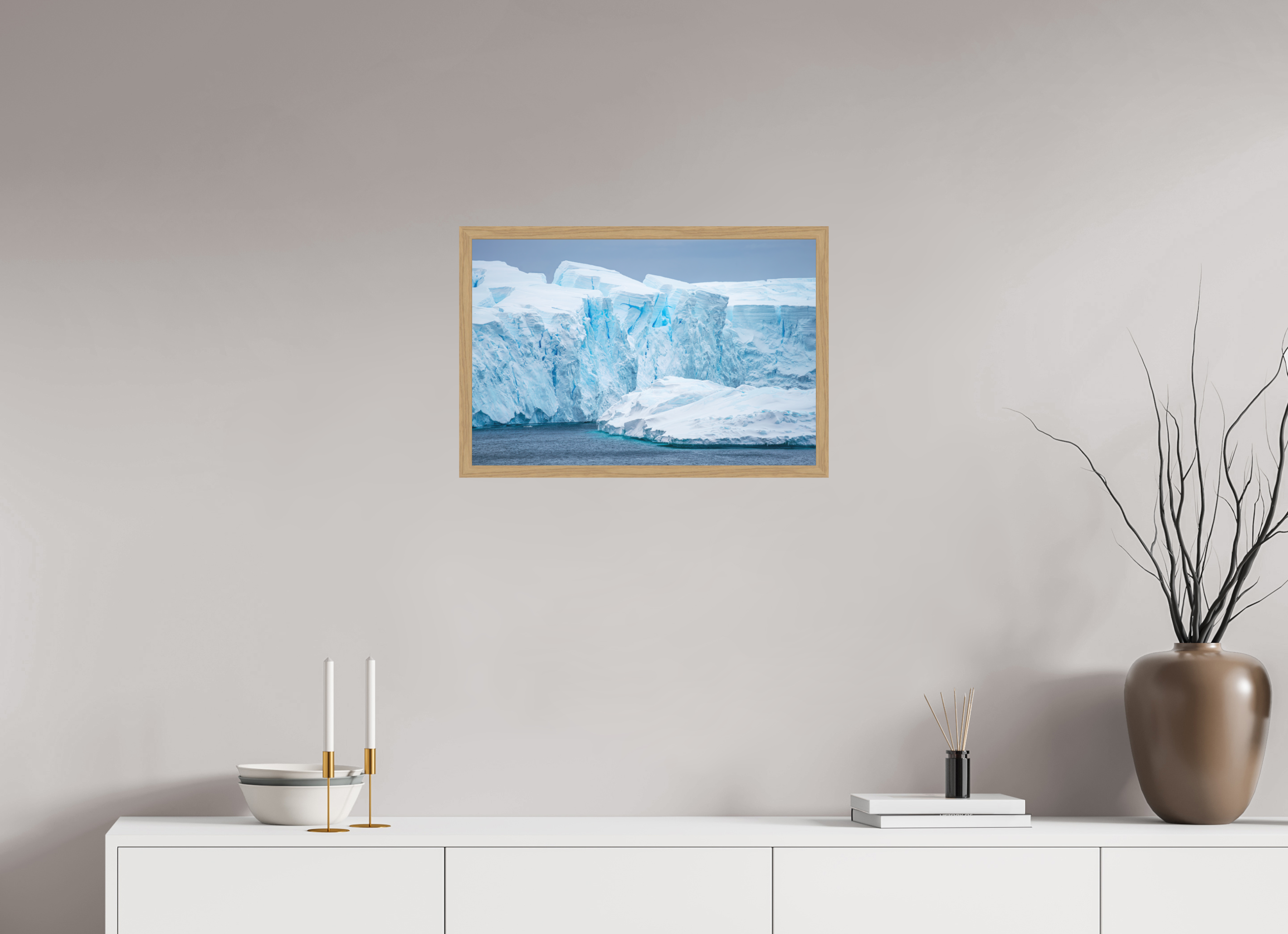 60 x 40 cm, Impression Fine Art encadrée en chêne naturel - mat Falaise de glace
