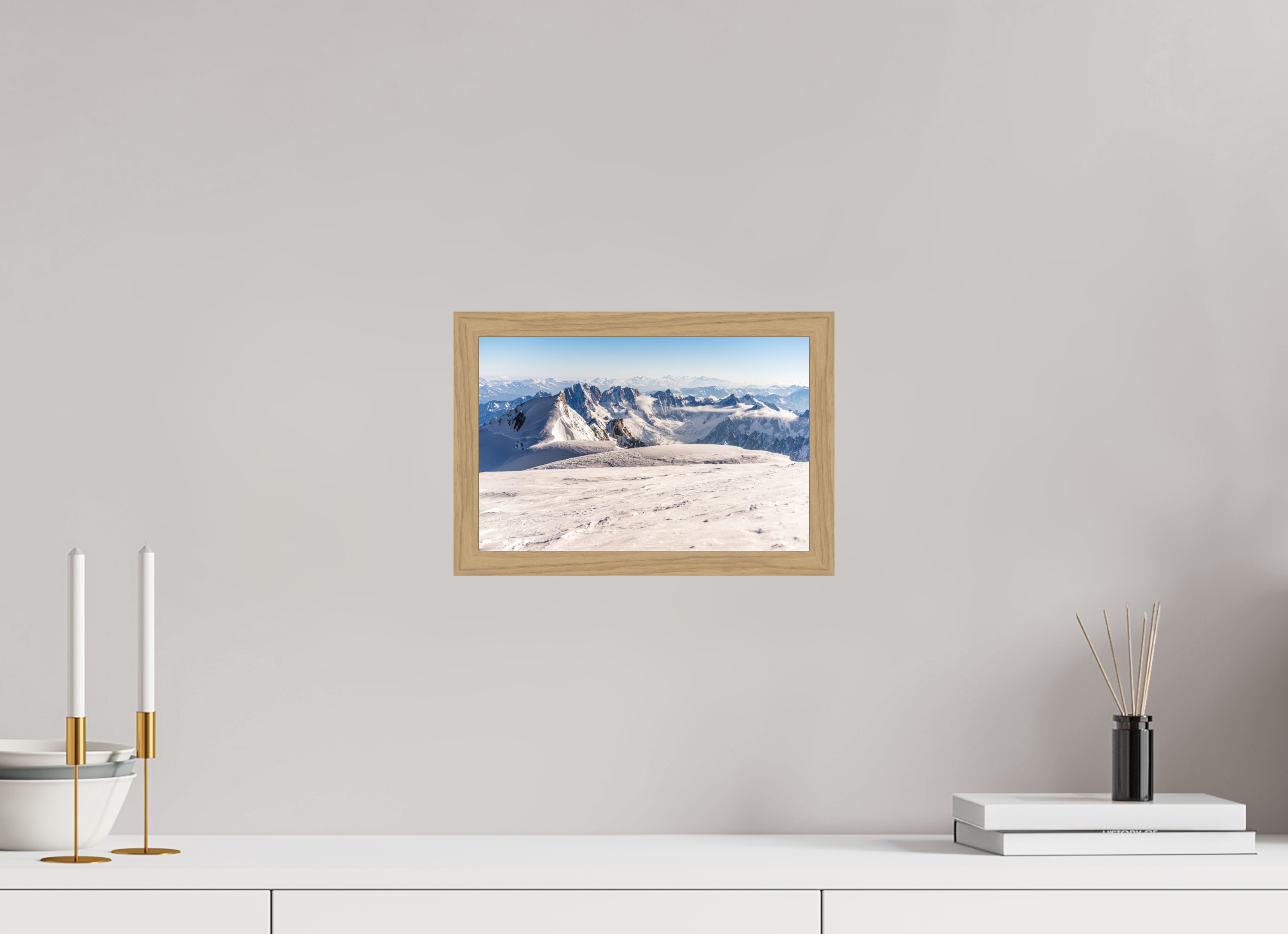 30 x 20 cm, Impression Fine Art encadrée en chêne naturel - mat La vue depuis le sommet du Mont Blanc