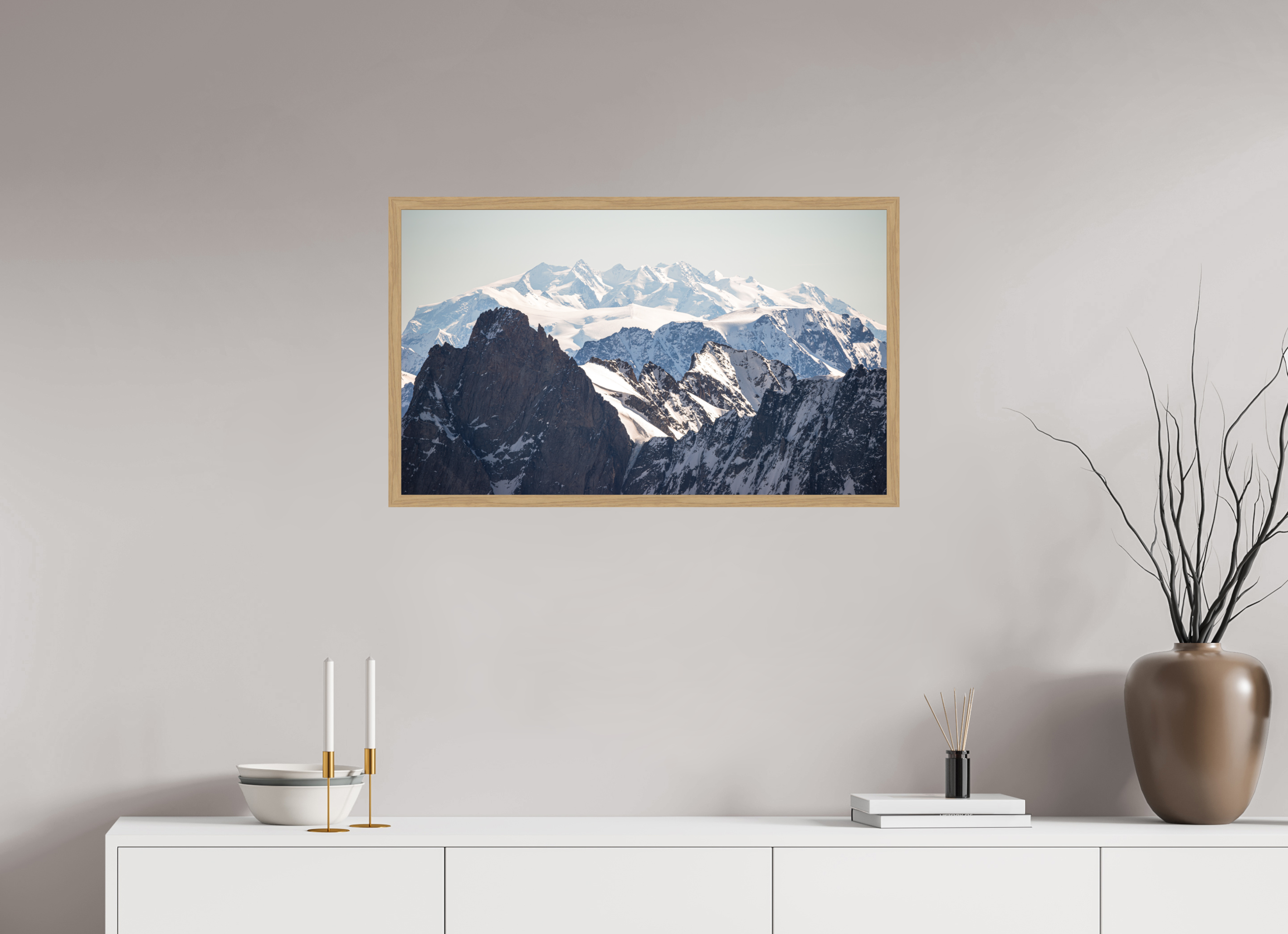 84 x 50 cm, Impression Fine Art encadrée en chêne naturel - mat Le massif du Mont Rose