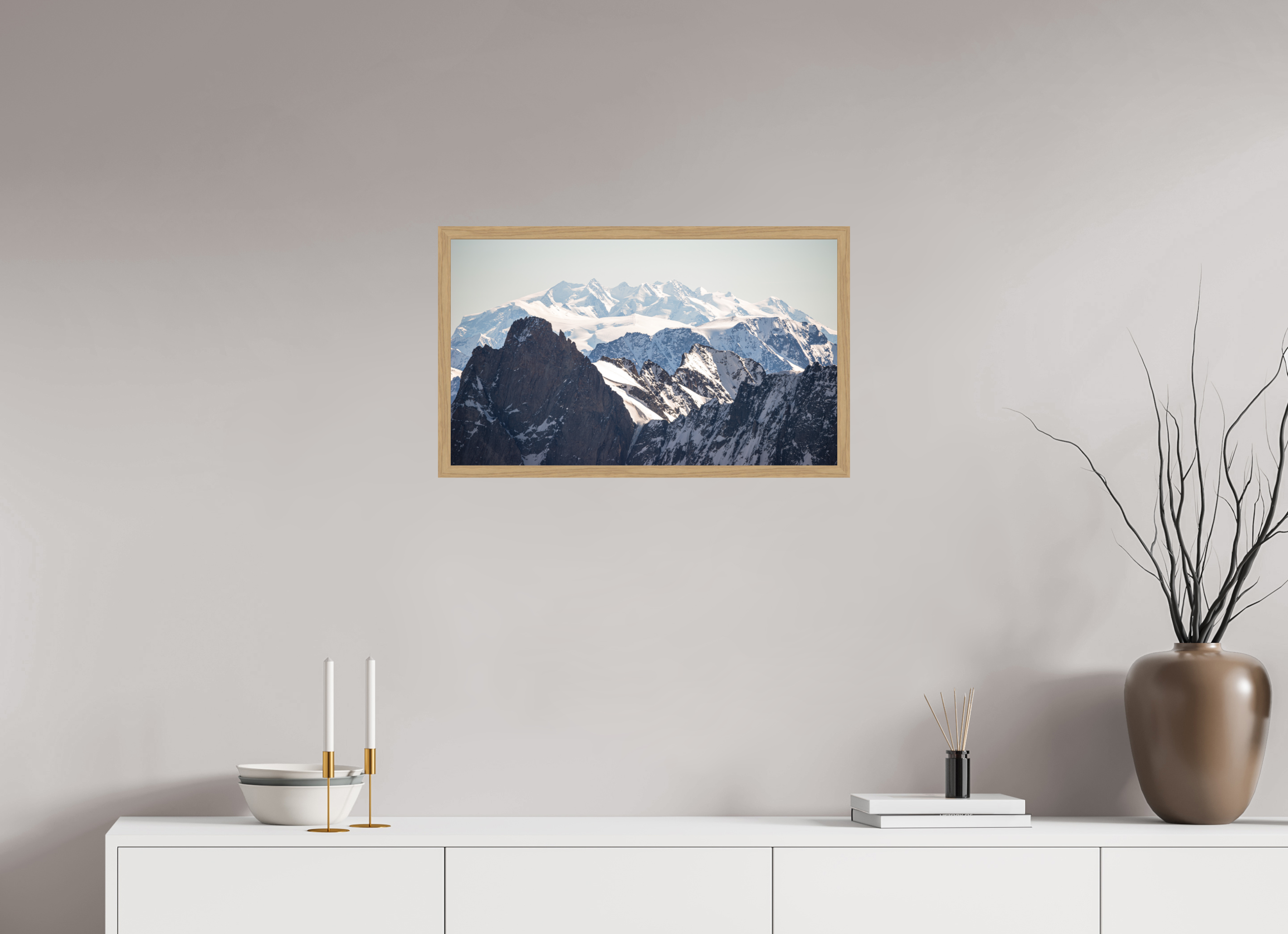 67,2 x 40 cm, Impression Fine Art encadrée en chêne naturel - mat Le massif du Mont Rose