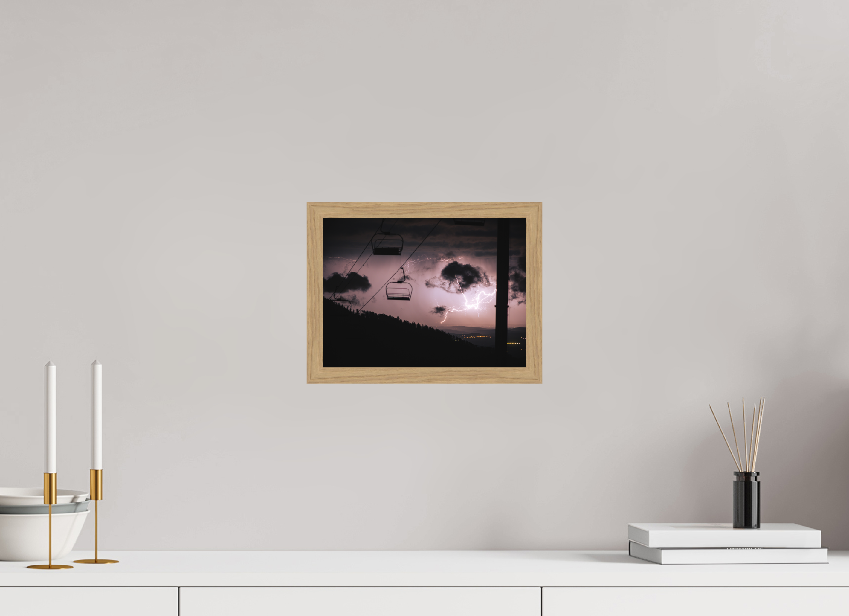 28 x 21 cm, Impression Fine Art encadrée en chêne naturel - mat Tonnerre de Mourtis