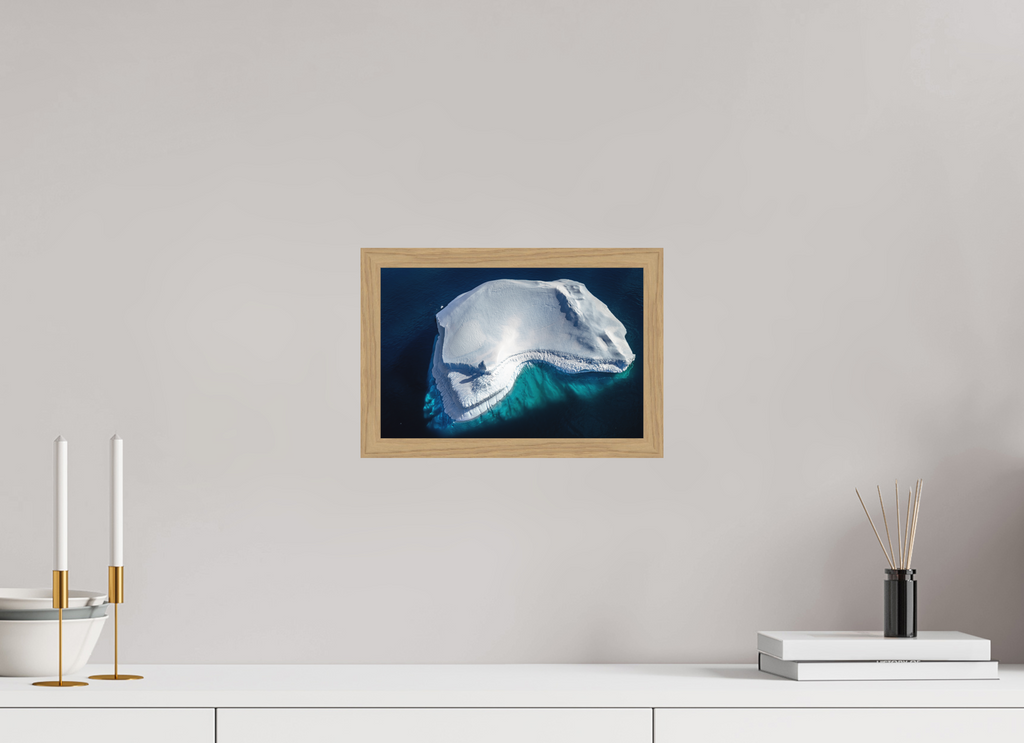 30 x 20 cm, Impression Fine Art encadrée en chêne naturel - mat Le colosse silencieux